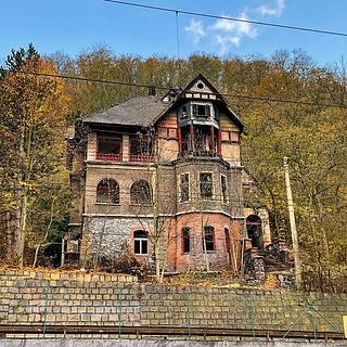 Prodej vily 400 m&sup2; Ústí nad Labem