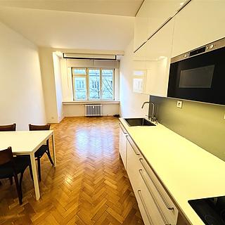 Pronájem bytu 2+kk 50 m² Praha