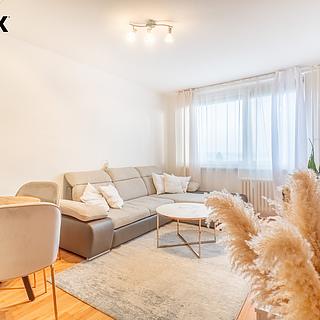 Pronájem bytu 2+kk 43 m² Praha Petrovice, Lessnerova