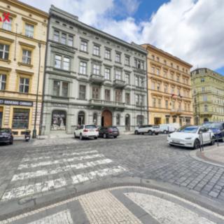 Pronájem parkovacího místa 10 m² Praha