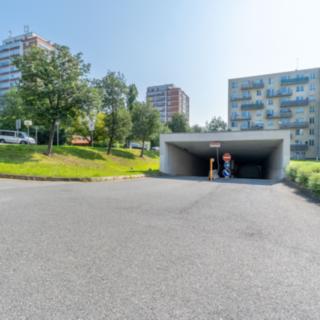 Prodej parkovacího místa 12 m² Praha Michle, V dolině