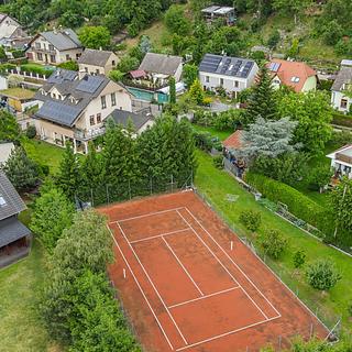 Prodej hotelu a penzionu 420 m² Černolice, Pod Hůrkou