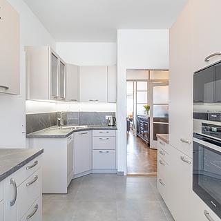 Pronájem bytu 4+1 120 m&sup2; Praha