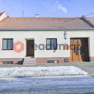 Prodej rodinného domu 382 m² Tvrdonice, Družstevní