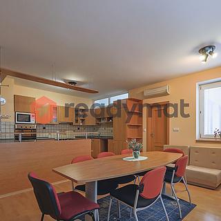 Pronájem bytu 4+kk 112 m² Dubňany, Hodonínská