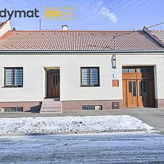 Prodej rodinného domu 382 m&sup2; Tvrdonice