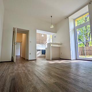 Prodej bytu 2+kk 57 m&sup2; Hodonín