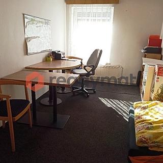 Pronájem kanceláře 12 m² Hodonín, Štefánikova