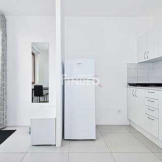 Pronájem bytu 1+1 30 m² Praha