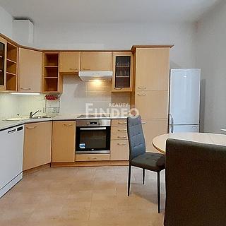 Pronájem bytu 3+kk 68 m² Praha