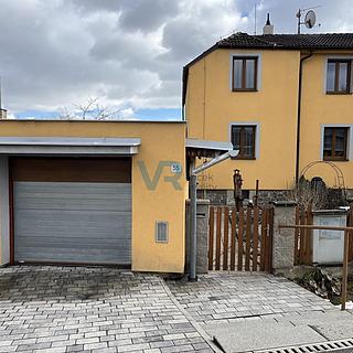 Prodej dvougeneračního domu 150 m² Planá