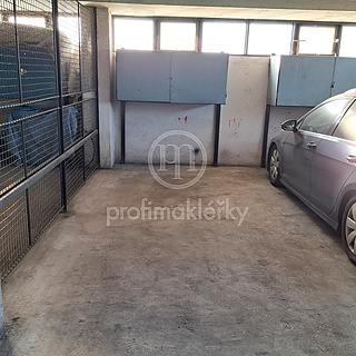 Pronájem garáže 13 m² Brno Královo Pole, Herčíkova