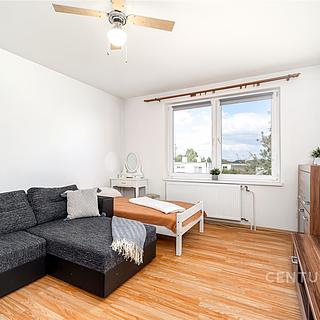 Prodej bytu 3+1 65 m² Práče