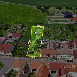 Prodej stavební parcely 1 020 m² Strachotice