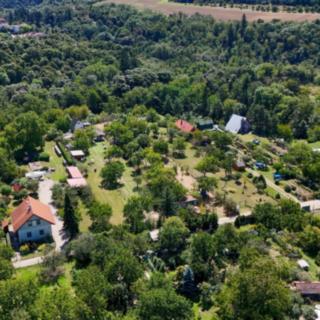 Prodej zahrady 1199 m² Znojmo