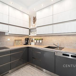 Prodej bytu 2+kk 62 m² Znojmo, Smutného