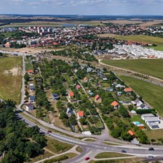 Prodej zahrady 1374 m² Znojmo