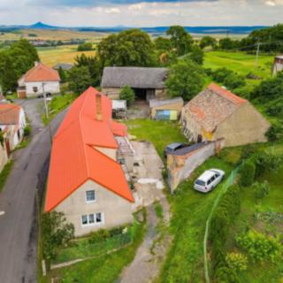 Prodej rodinného domu 640 m² Chožov