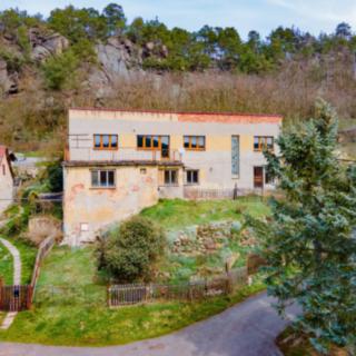 Prodej rodinného domu 220 m² Lubenec Ležky