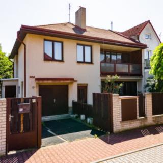 Prodej rodinného domu 200 m² Praha, Na Slavíkově