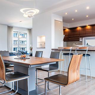 Pronájem bytu 3+kk 130 m&sup2; Praha