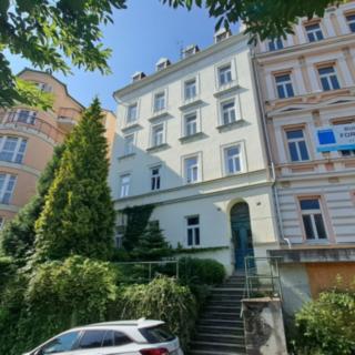 Prodej bytu 4+1 118 m² Karlovy Vary, Zámecký vrch