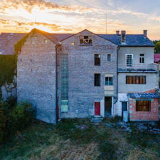 Prodej rodinného domu 500 m² Malé Kyšice, Hlavní
