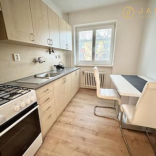 Pronájem bytu 3+1 62 m² Chomutov Chomutov, Sluneční