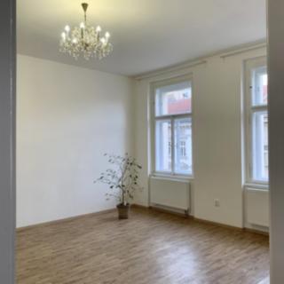Pronájem bytu 2+1 86 m² Praha