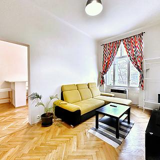 Pronájem bytu 2+kk 38 m² Praha Žižkov, Hartigova