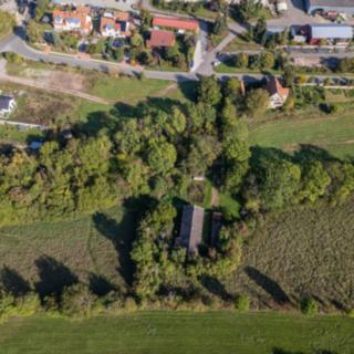Prodej stavební parcely 16 910 m² Tachlovice, Mlýnská