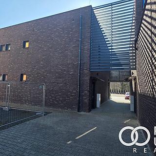 Pronájem obchodu 100 m&sup2; Rožnov pod Radhoštěm