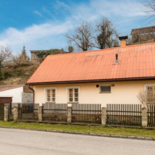 Prodej rodinného domu 90 m² Dubá, Nedamovská