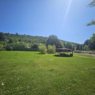 Prodej stavební parcely 1483 m² Halenkovice