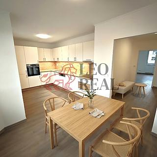 Prodej bytu 3+1 94 m&sup2; Praha