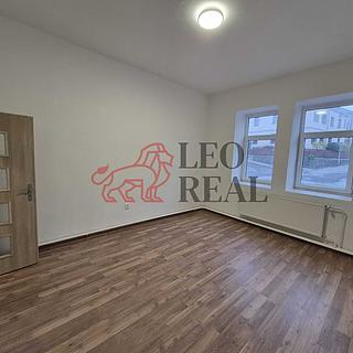 Pronájem bytu 3+kk 75 m&sup2; Kamenický Šenov