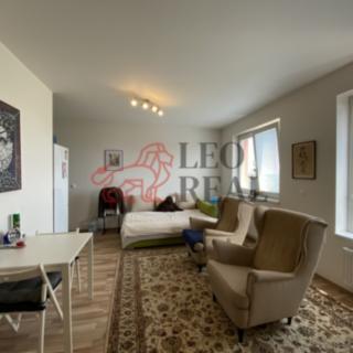 Pronájem bytu 1+kk, garsoniery 36 m² Praha