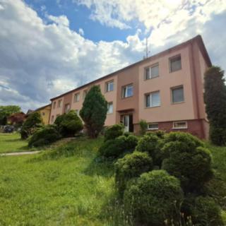 Pronájem bytu 2+1 54 m² Velké Opatovice, Polní