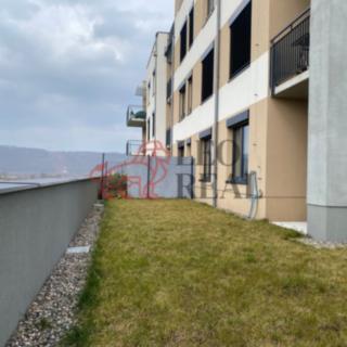 Pronájem bytu 2+kk 60 m² Praha