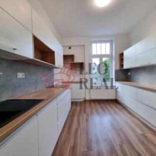 Prodej bytu 4+1 104 m² Opava Předměstí, Zborovská