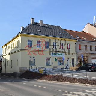 Prodej činžovního domu 467 m² Česká Skalice, Husovo náměstí