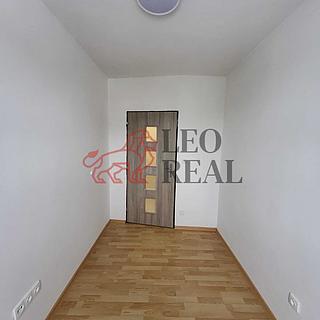 Pronájem bytu 4+kk 85 m&sup2; Kamenický Šenov