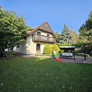 Prodej dvougeneračního domu 350 m&sup2; Brno