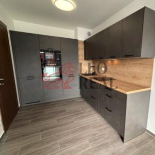 Prodej bytu 2+kk 56 m² Teplice, Novoveská