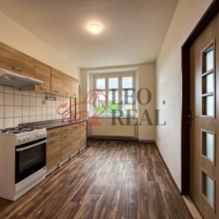 Pronájem bytu 2+1 67 m² Teplice, Alejní