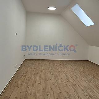 Pronájem bytu 1+kk a garsoniéry 38 m² České Budějovice 1, nám. Přemysla Otakara II.