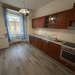 Pronájem bytu 2+1 57 m² Hluboká nad Vltavou, Masarykova
