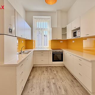 Pronájem bytu 2+kk 87 m² Olomouc, Biskupské nám.