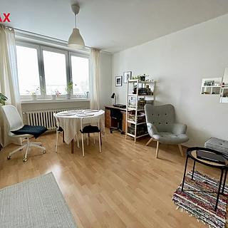 Pronájem bytu 2+1 57 m&sup2; Praha