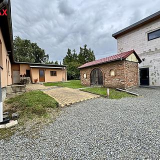 Prodej rodinného domu 313 m² Dolní Újezd